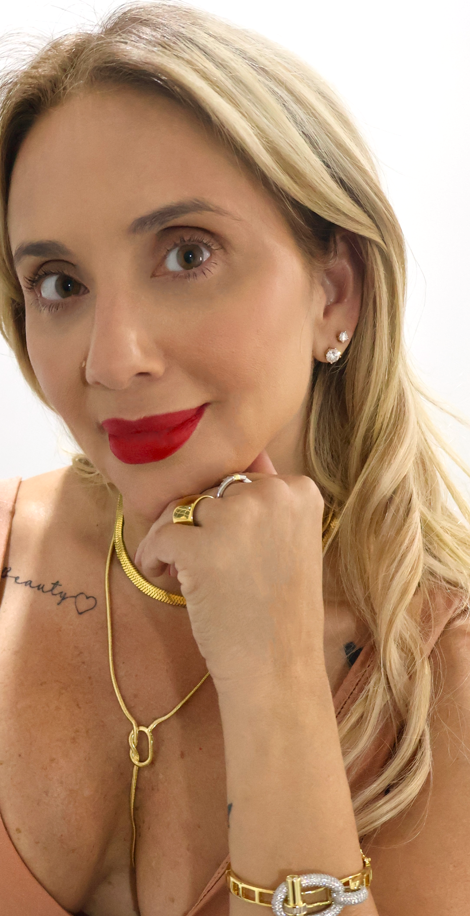 Angela Knot Necklace