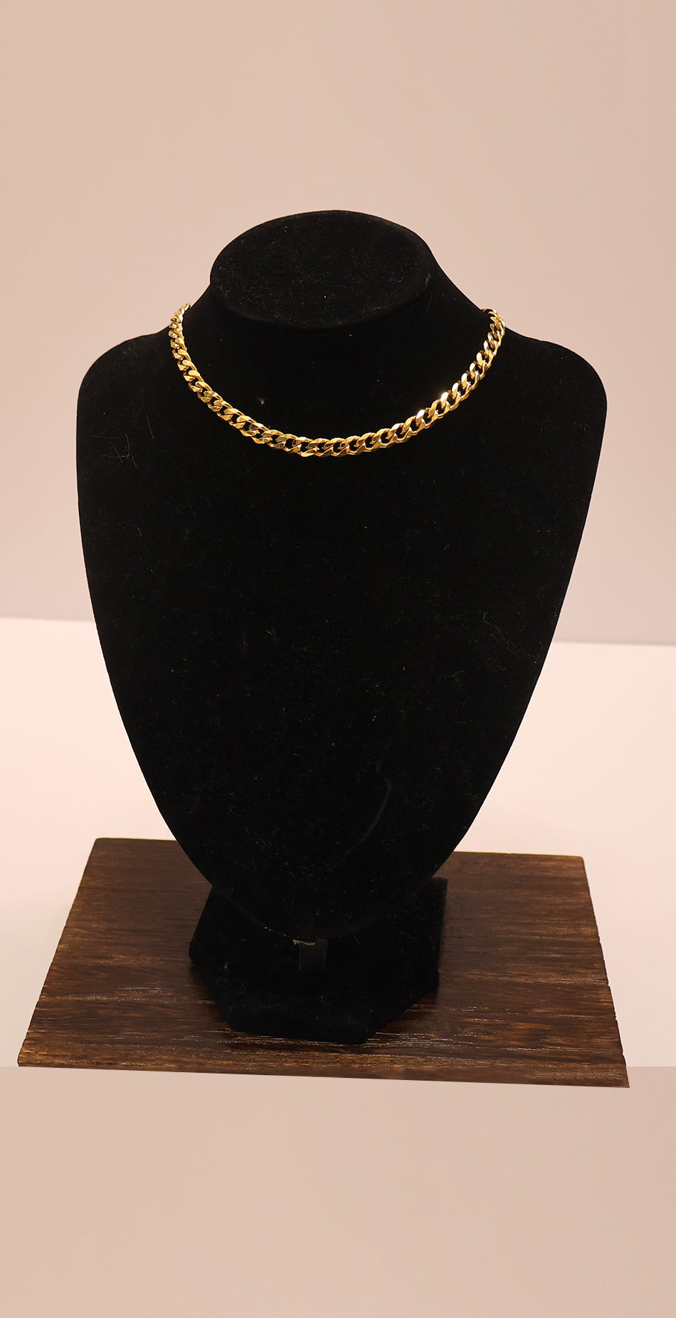 Leila Cuban Link Choker